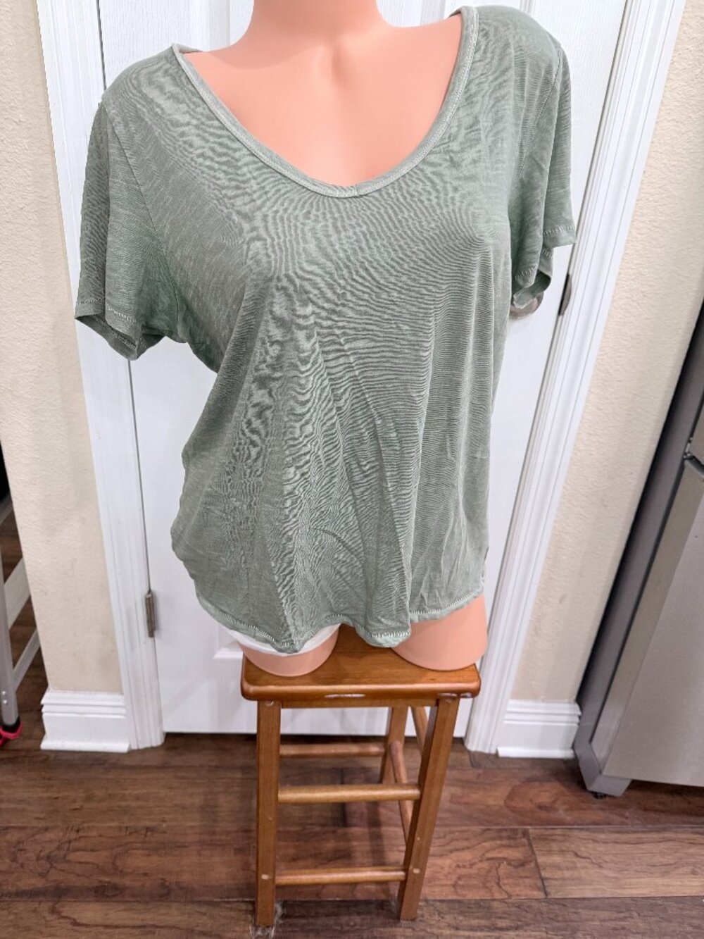 Lucky Brand Sage Green 100% Cotton Slub Knit Scoop Neck Tee Size M